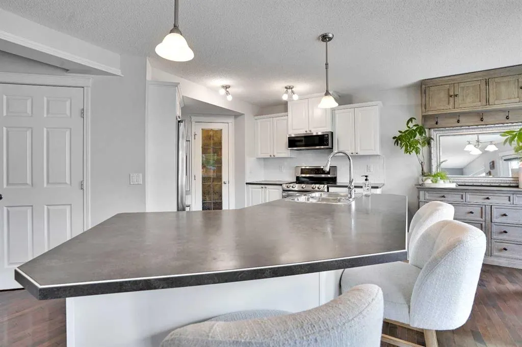 285 Tuscany Ridge Heights NW