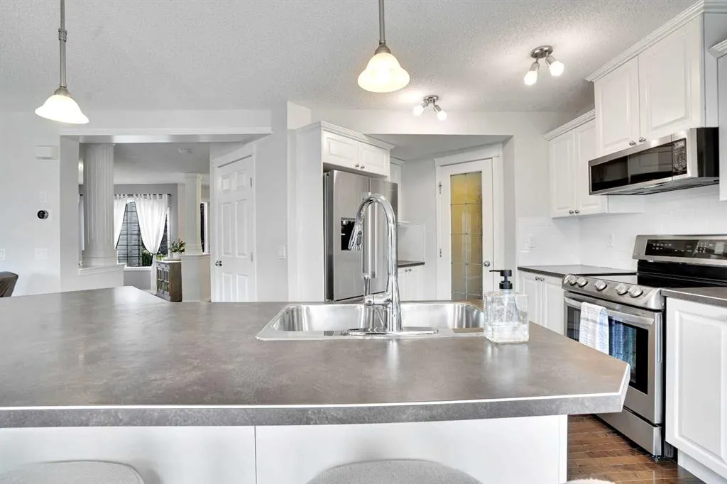 285 Tuscany Ridge Heights NW