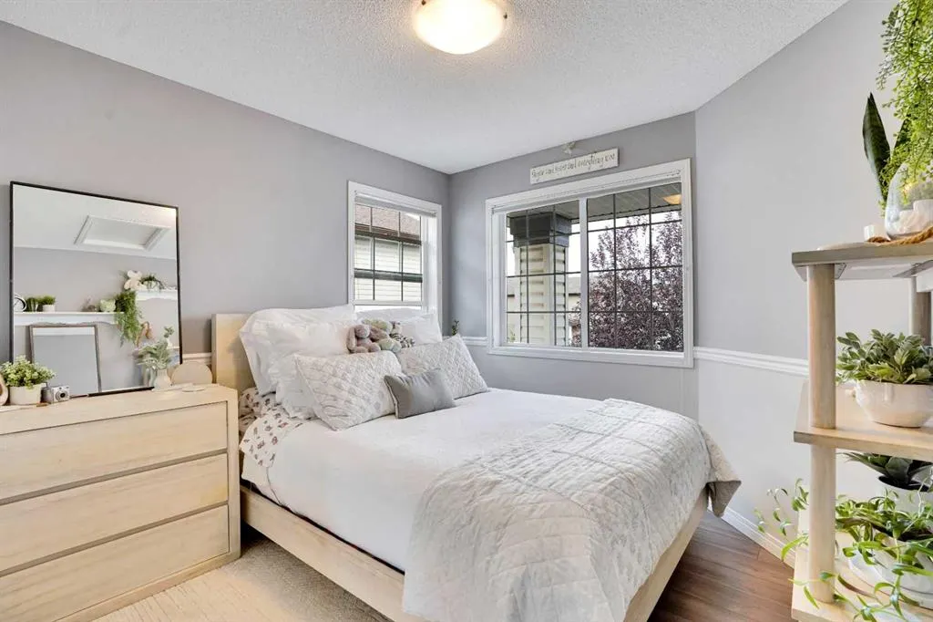 285 Tuscany Ridge Heights NW