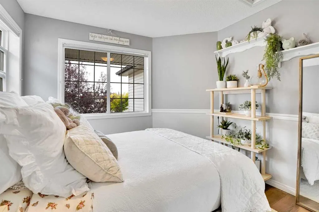 285 Tuscany Ridge Heights NW