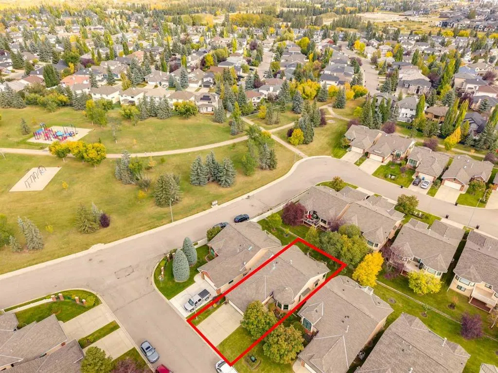 74 Evergreen Bay SW