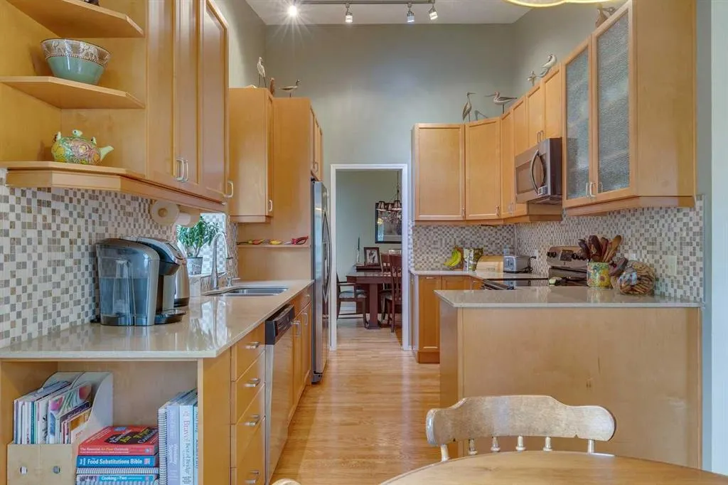 74 Evergreen Bay SW