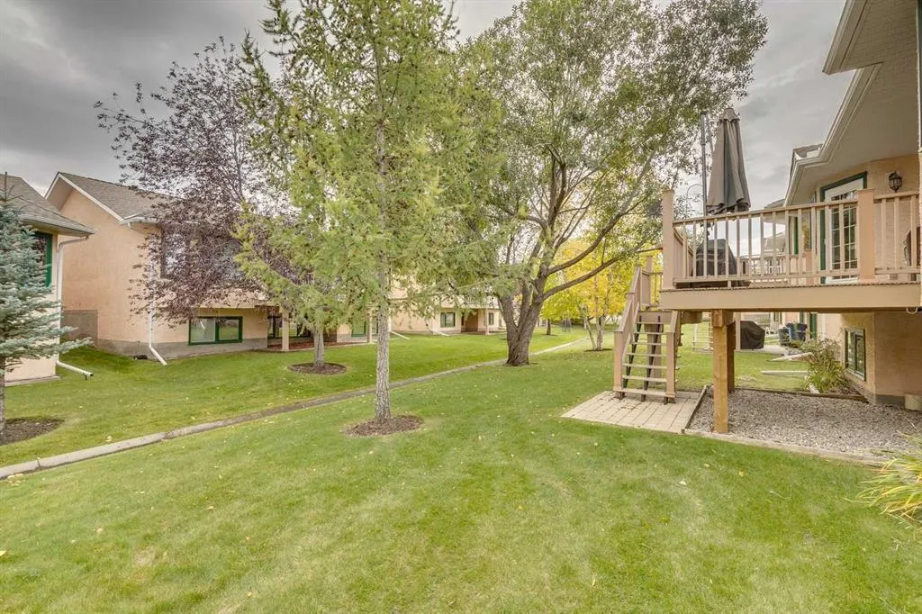 74 Evergreen Bay SW