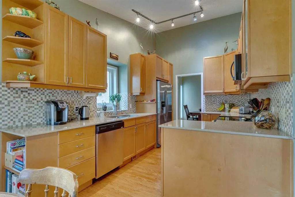 74 Evergreen Bay SW