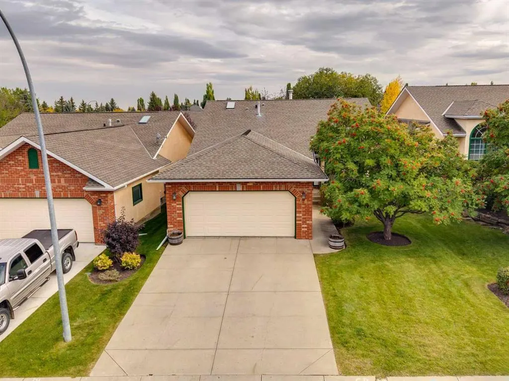74 Evergreen Bay SW