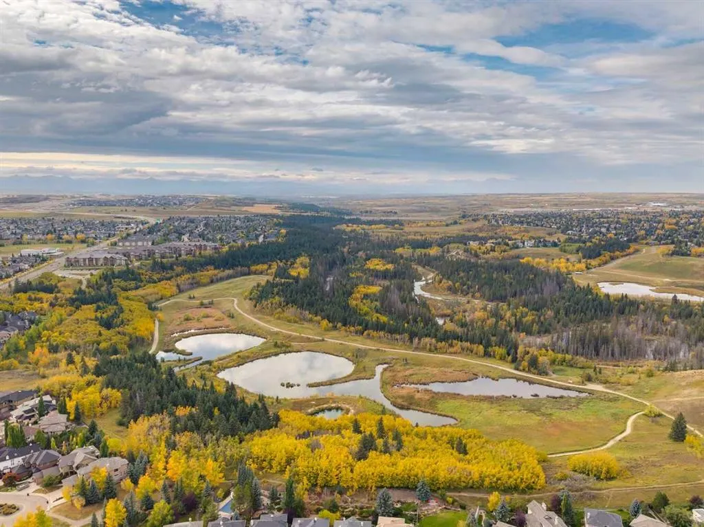 74 Evergreen Bay SW