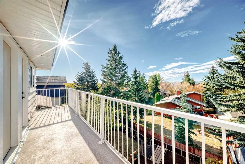 19 Ranch Estates Road NW