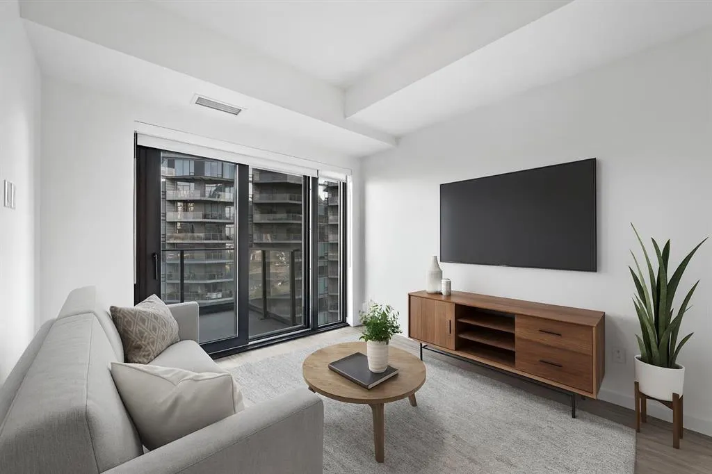 730 2 Avenue SW, #913