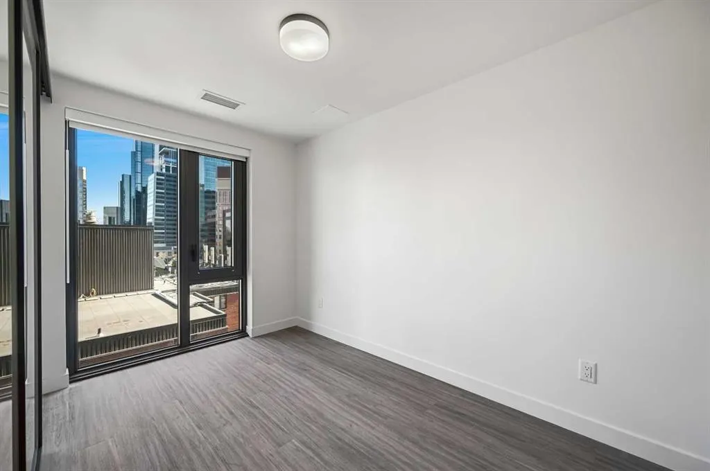 730 2 Avenue SW, #913