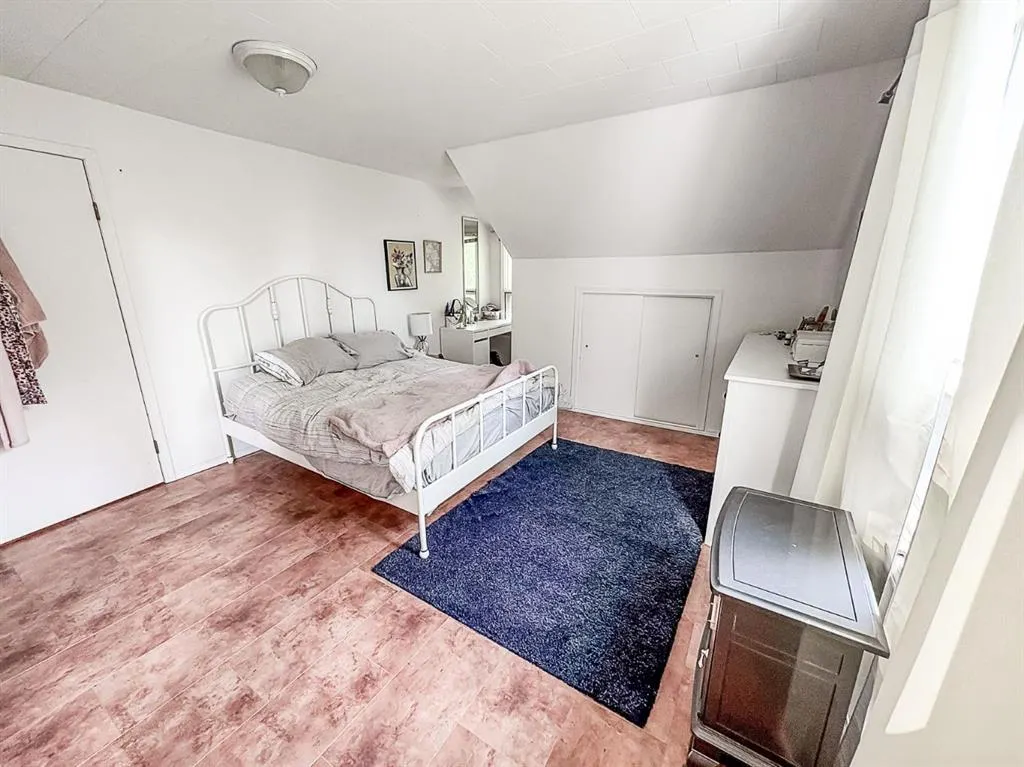 131 2nd Street NW