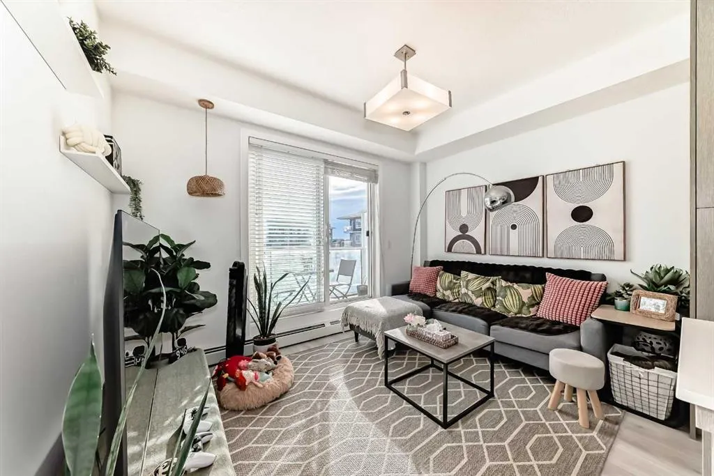 76 Cornerstone Passage NE, #1328