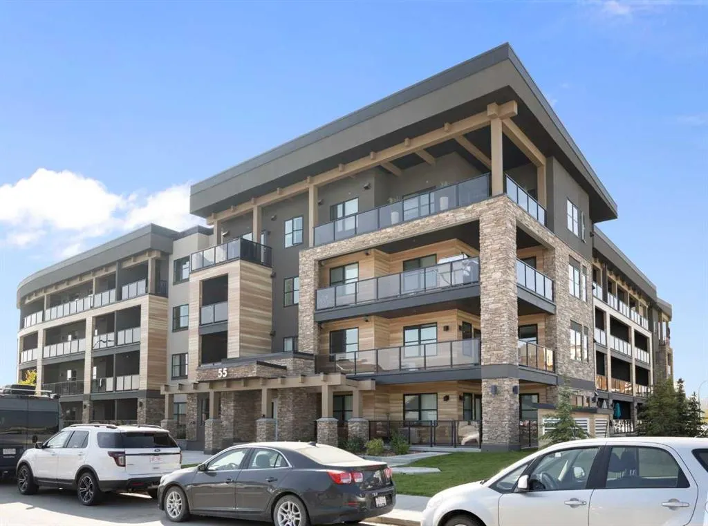55 Wolf Hollow Crescent SE, #104