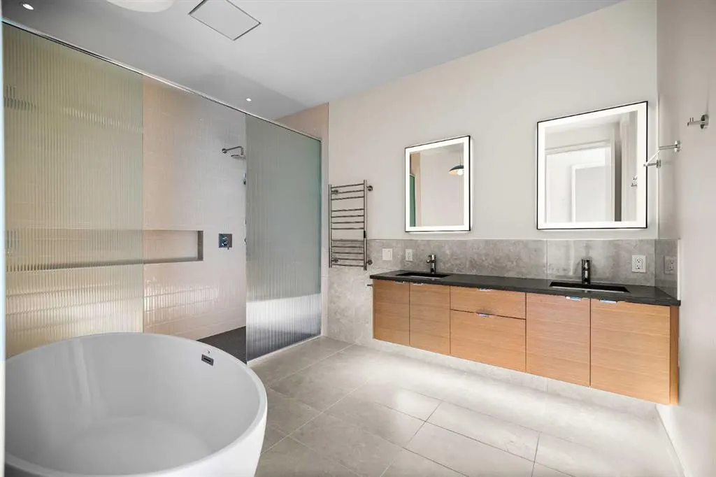 3D Willow Crescent SW