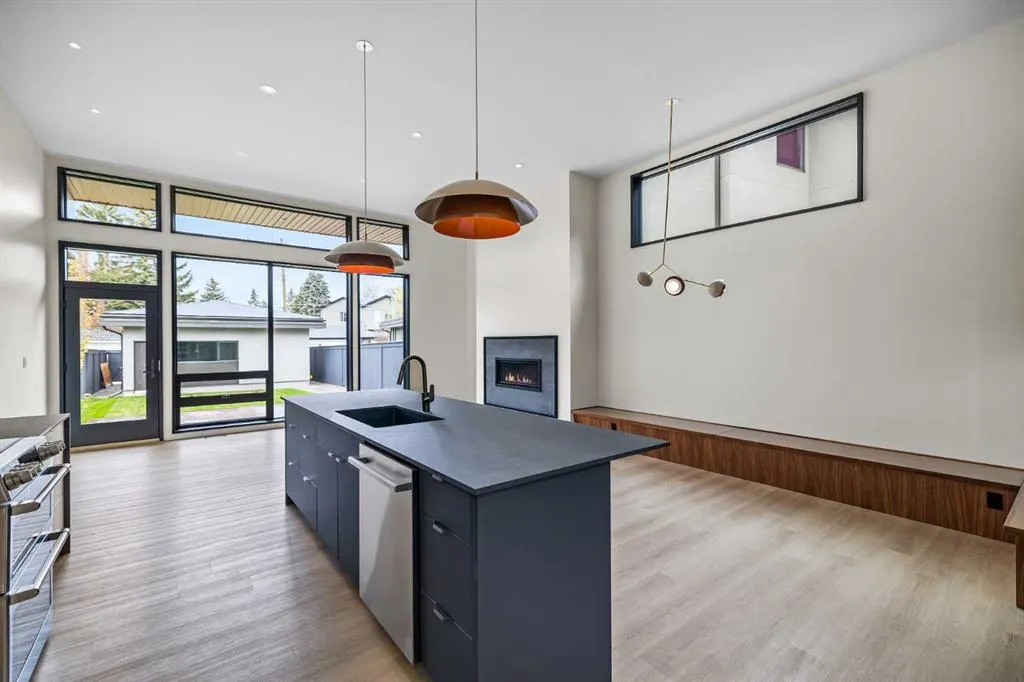 3D Willow Crescent SW