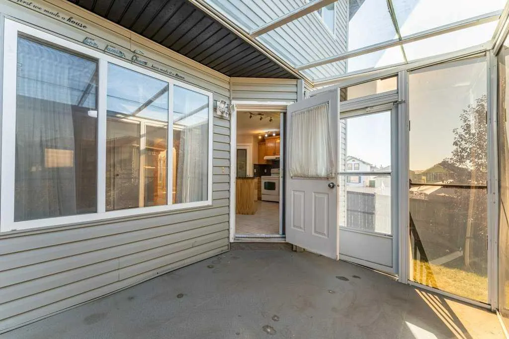 133 Tarawood Close NE