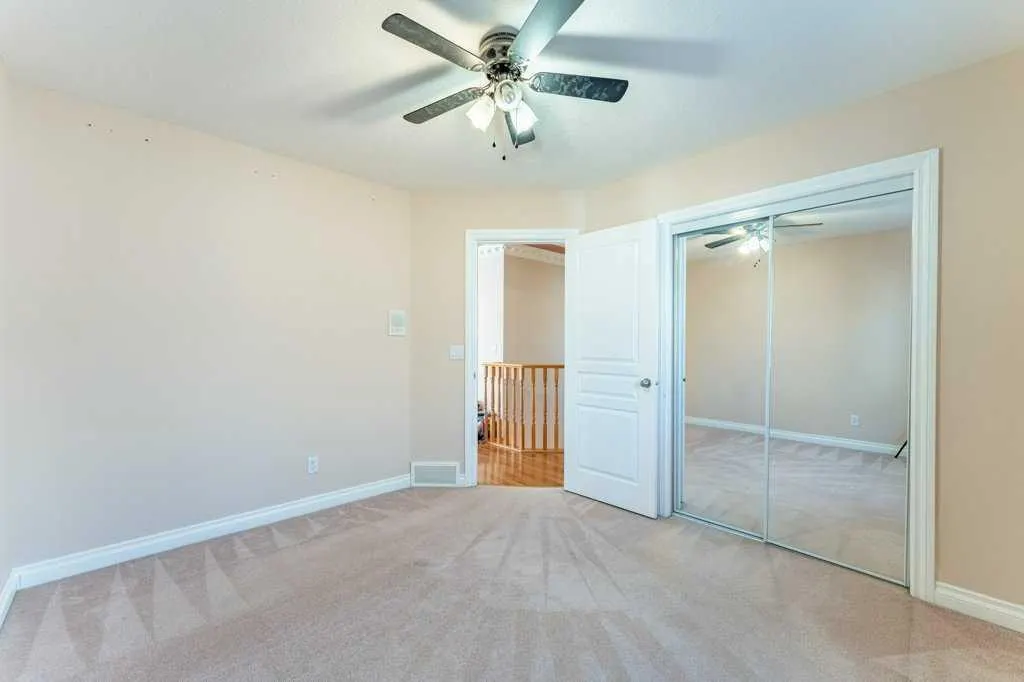 133 Tarawood Close NE
