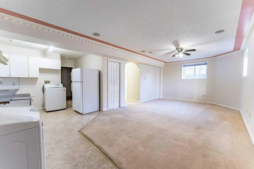 133 Tarawood Close NE