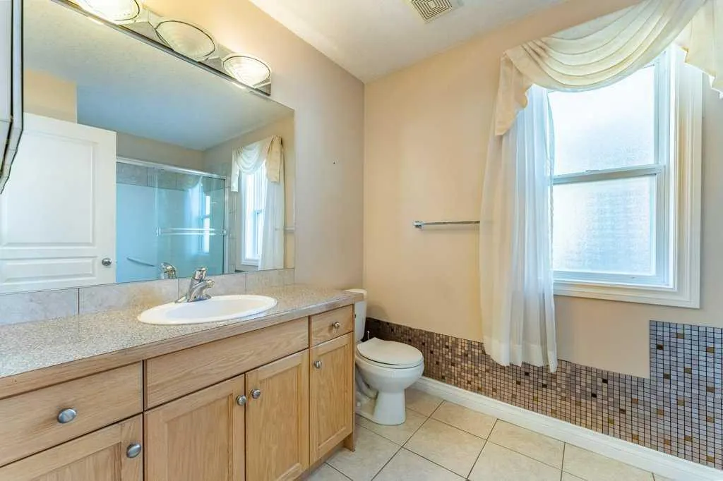 133 Tarawood Close NE
