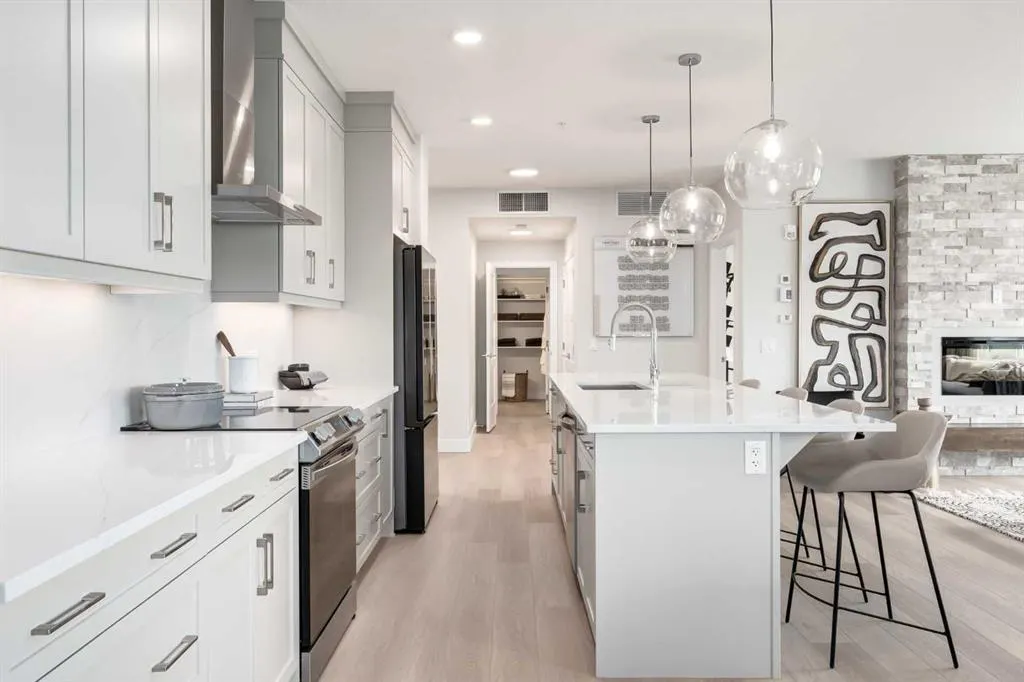 110 Greenbriar Place NW, #1306