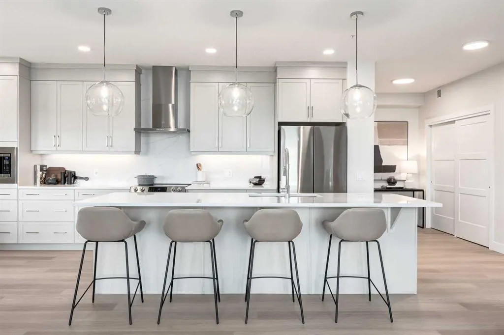 110 Greenbriar Place NW, #1306