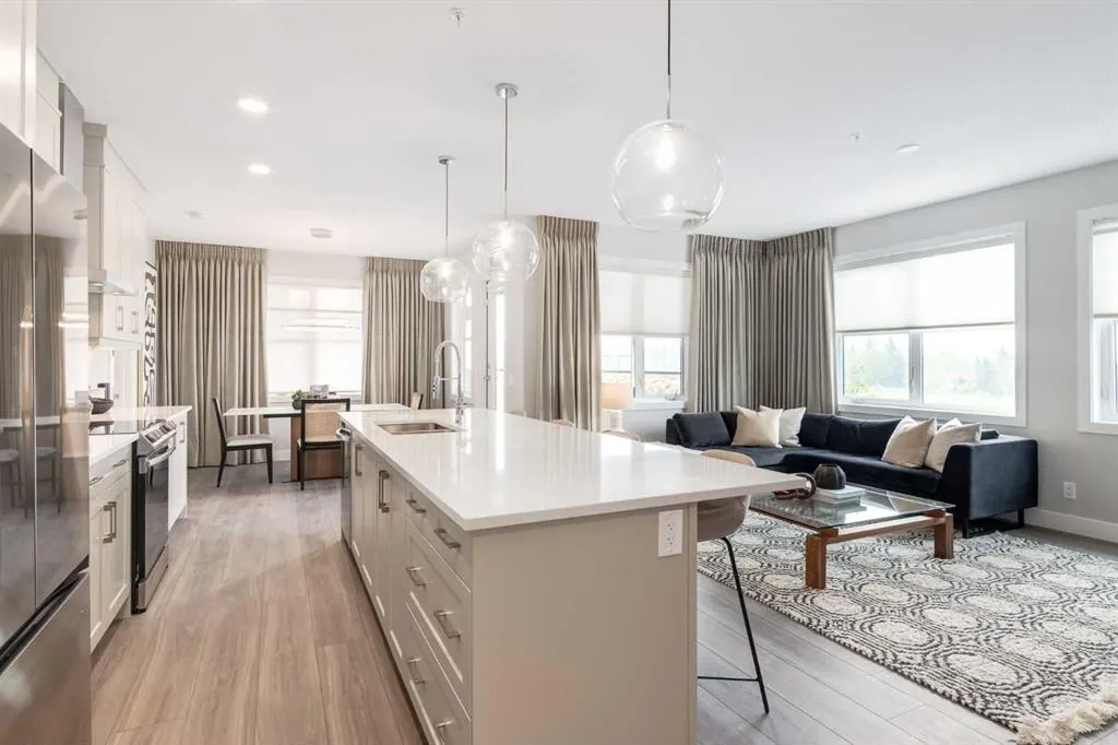 110 Greenbriar Place NW, #1112