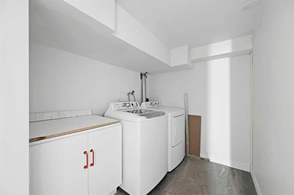 24 Laguna Close NE