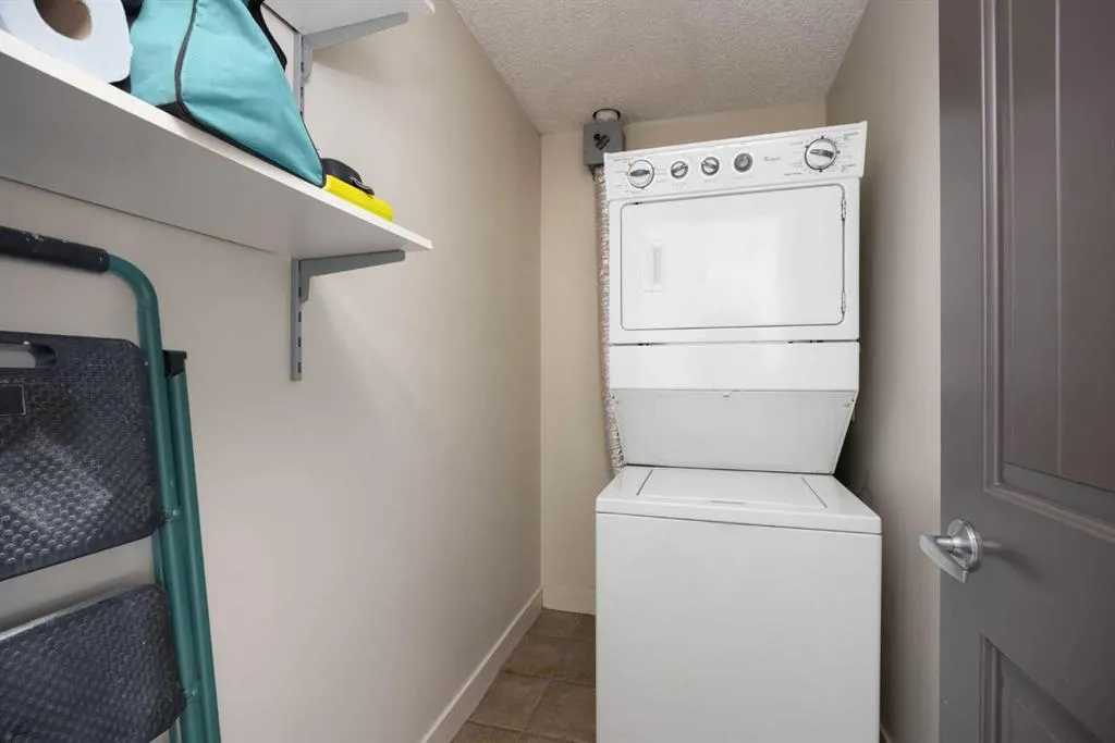 136C SANDPIPER ROAD, #302