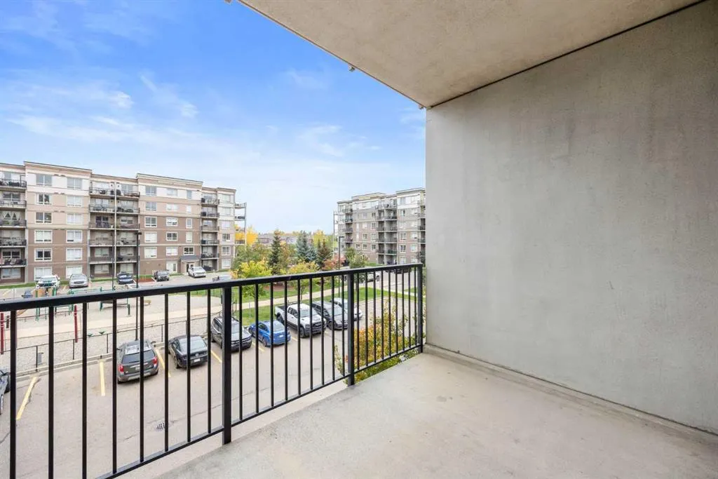 136C SANDPIPER ROAD, #302