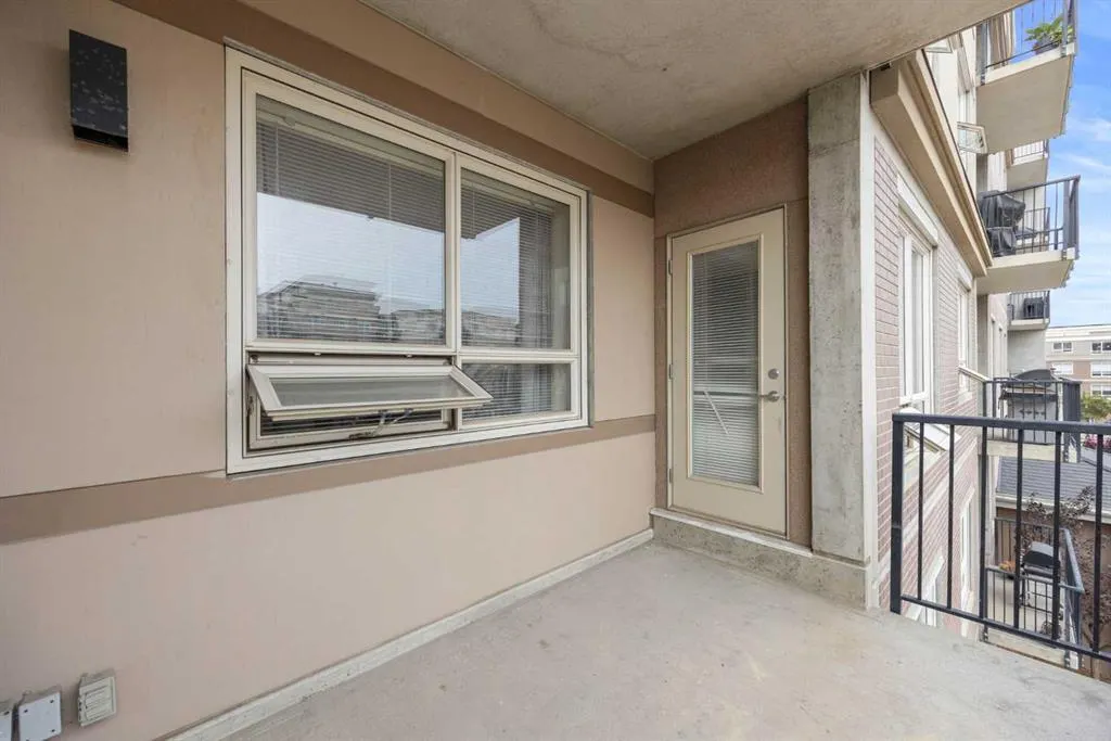 136C SANDPIPER ROAD, #302