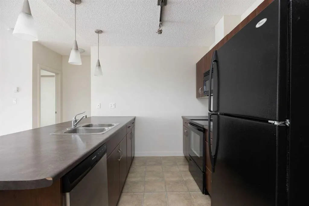 136C SANDPIPER ROAD, #302
