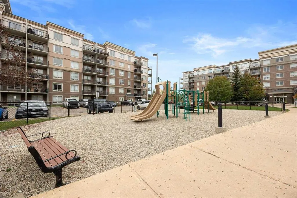 136C SANDPIPER ROAD, #302