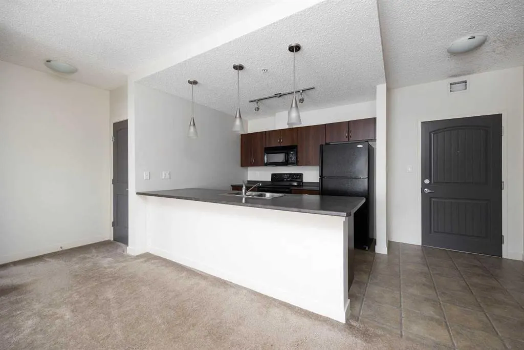 136C SANDPIPER ROAD, #302