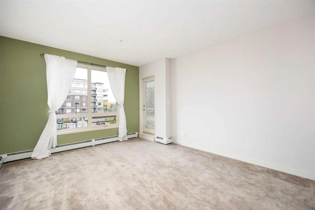 136C SANDPIPER ROAD, #302