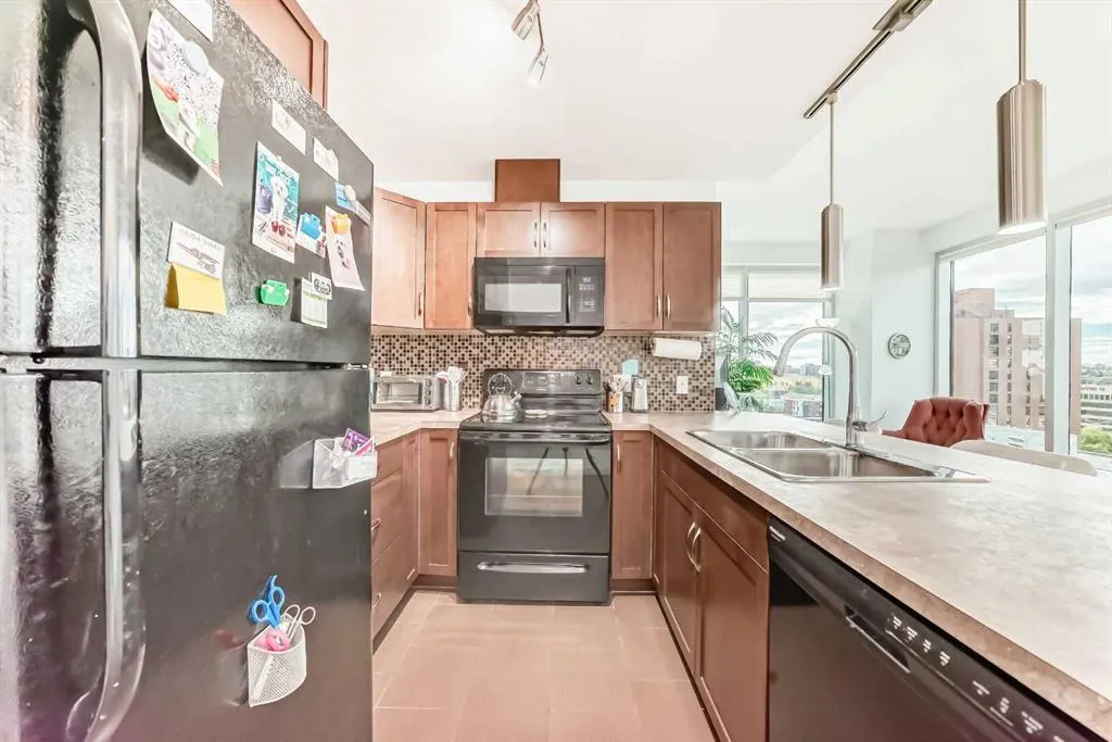 1320 1 Street SE, #904