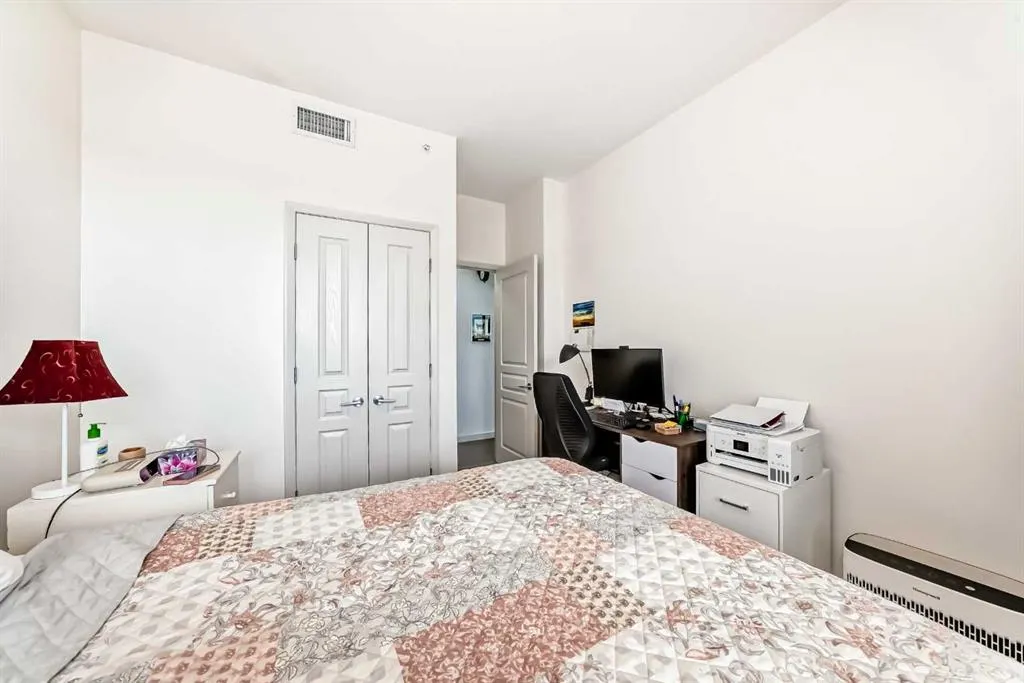1320 1 Street SE, #904