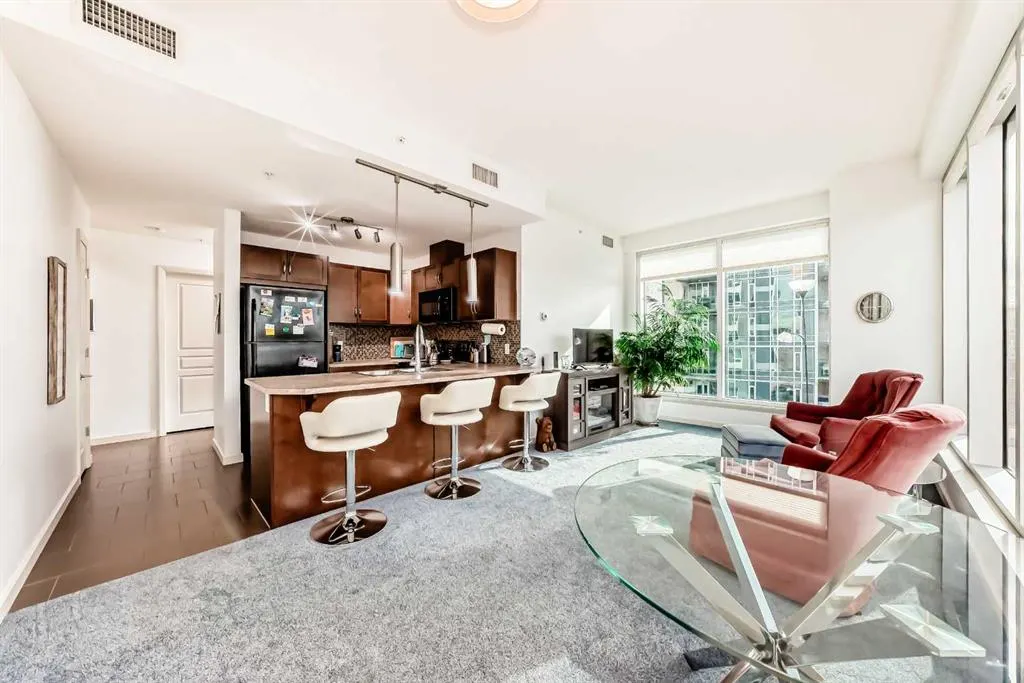 1320 1 Street SE, #904