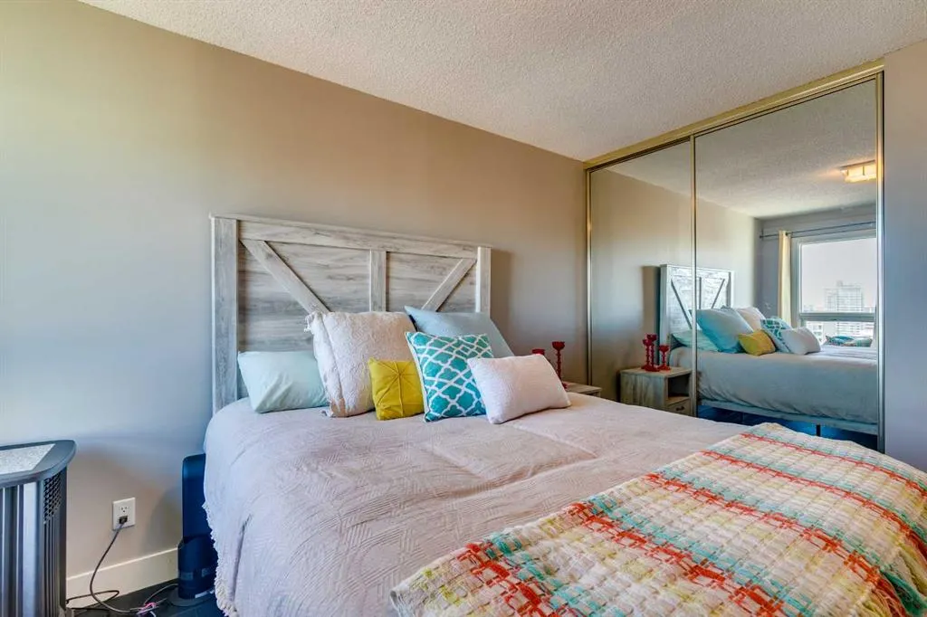 540 14 Avenue SW, #1440