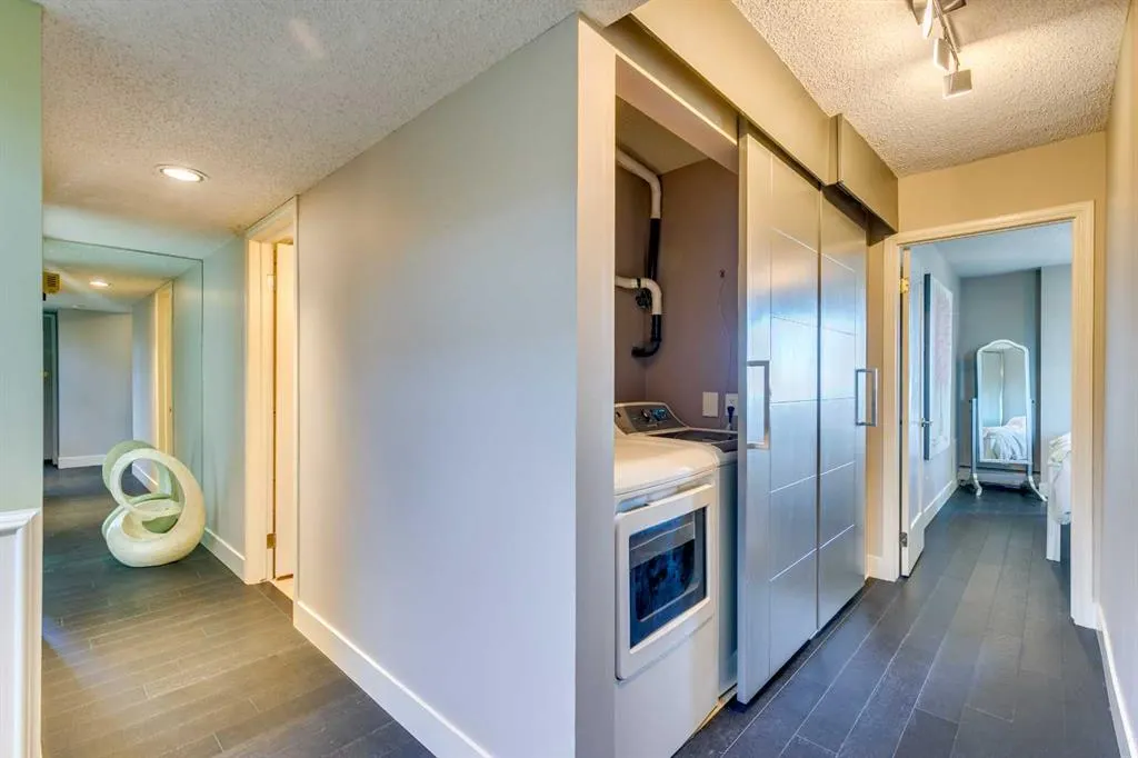 540 14 Avenue SW, #1440