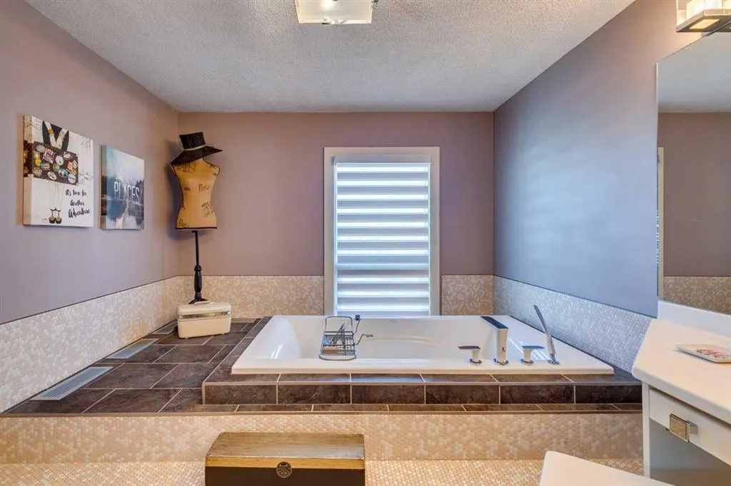 540 14 Avenue SW, #1440