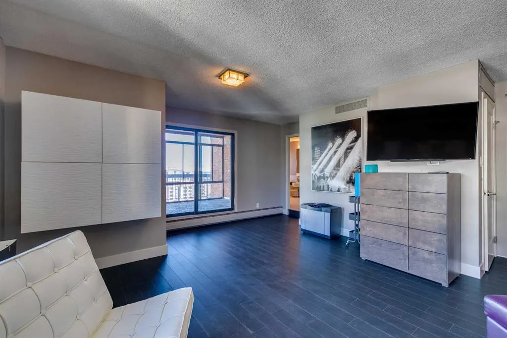 540 14 Avenue SW, #1440