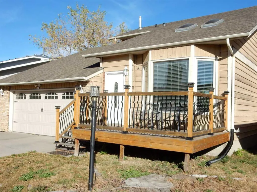 16 Bedwood Rise NE