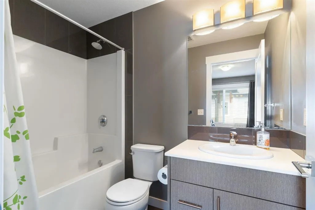 111 Rainbow Falls Gate, #66