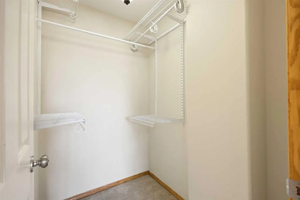30 Meadowpark Place