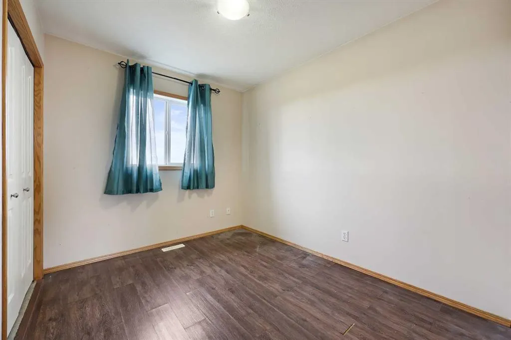 30 Meadowpark Place