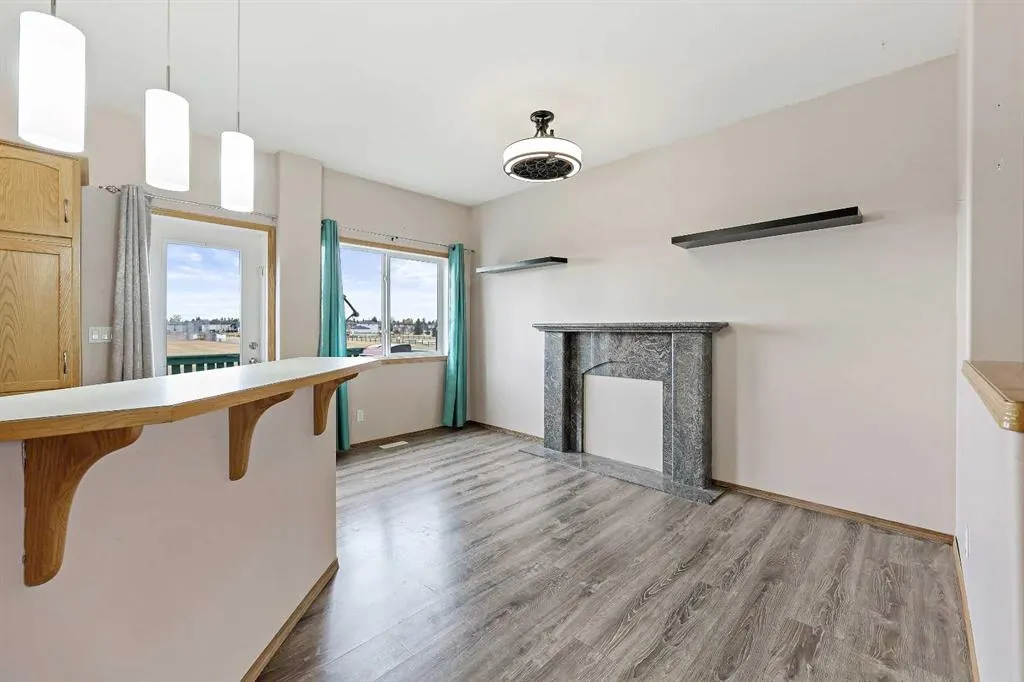 30 Meadowpark Place