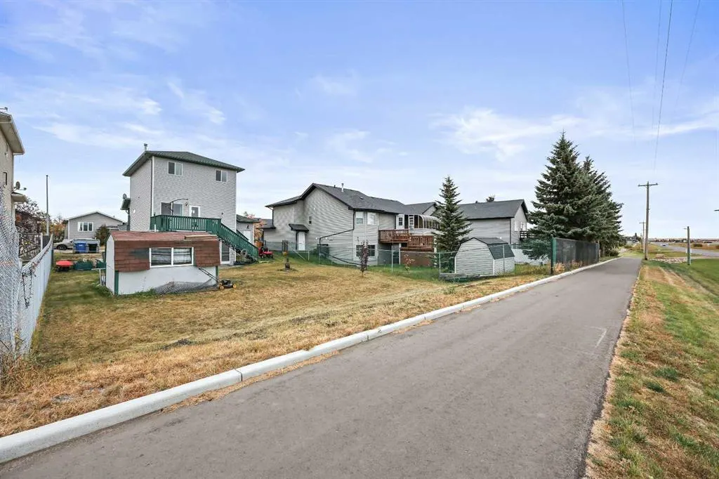 30 Meadowpark Place