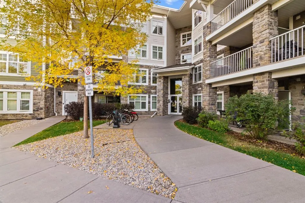 11 Mahogany Row SE, #2206
