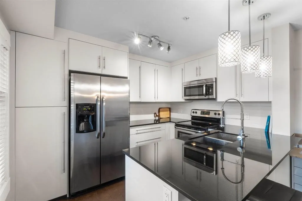 11 Mahogany Row SE, #2206