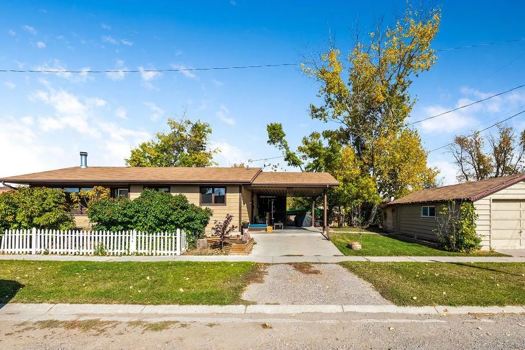 1302 Mountain Avenue