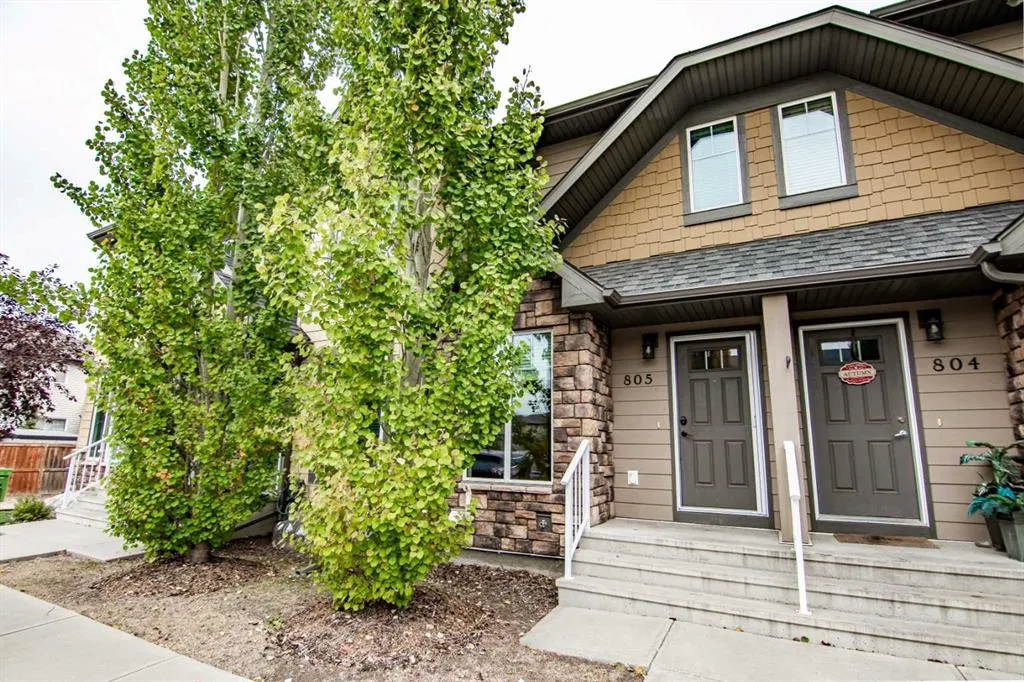 30 Carleton Avenue, #805